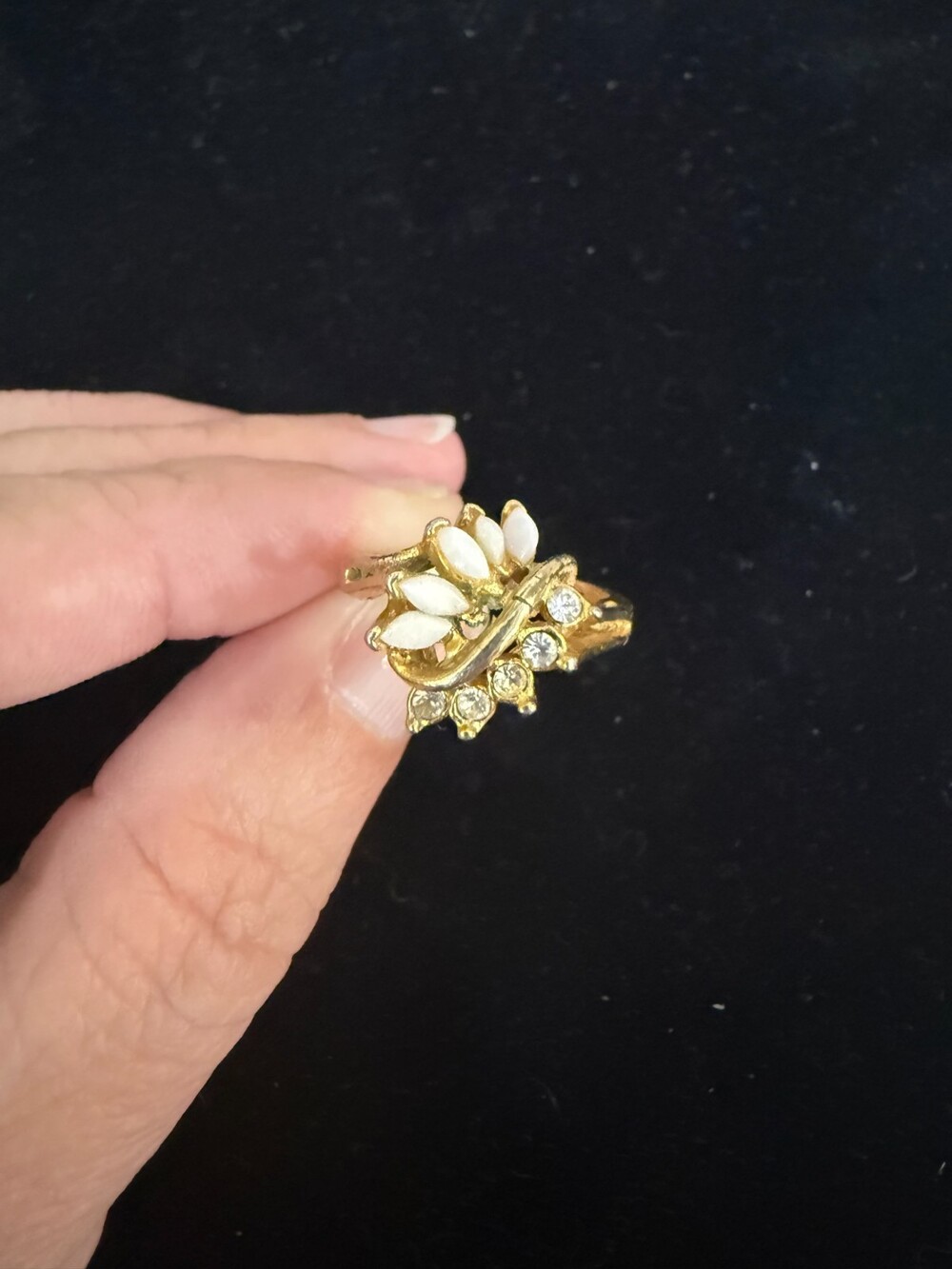 Vintage Uncas Signed Rhinestone and Faux Opal Gold Tone Cocktail Ring